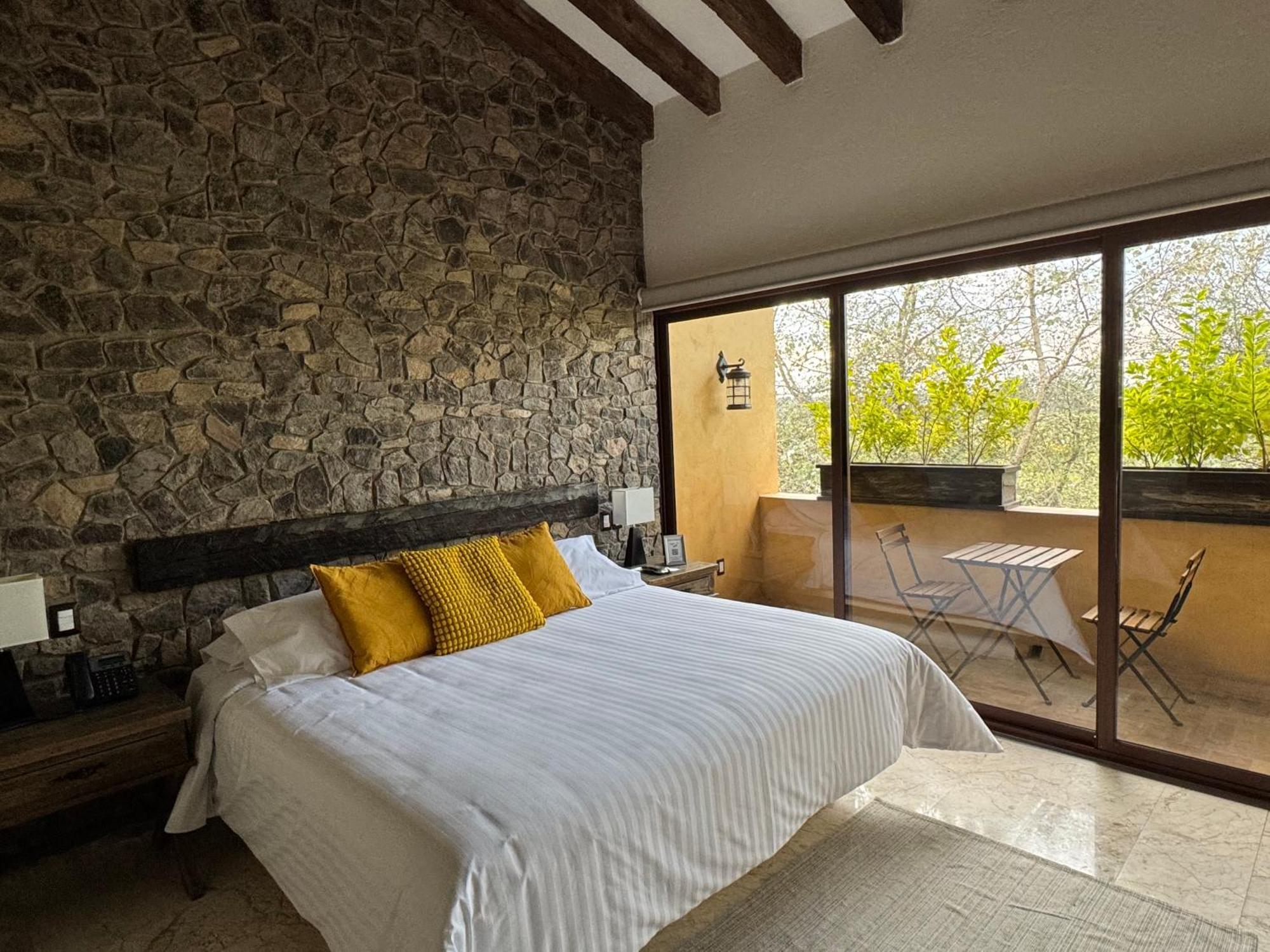 Porta Paradiso Valquirico, Albergo Boutique Santeagueda Exterior foto