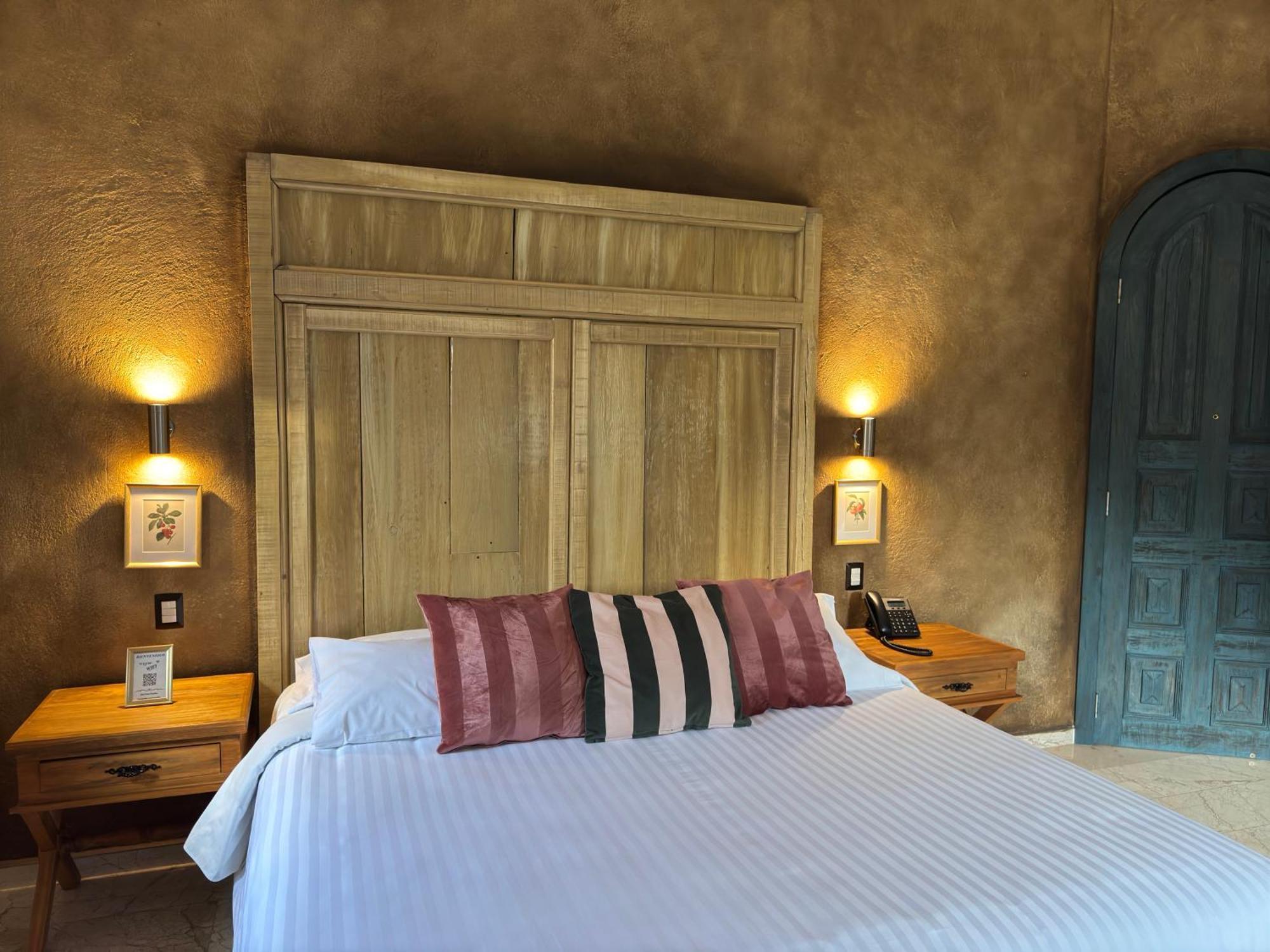 Porta Paradiso Valquirico, Albergo Boutique Santeagueda Exterior foto