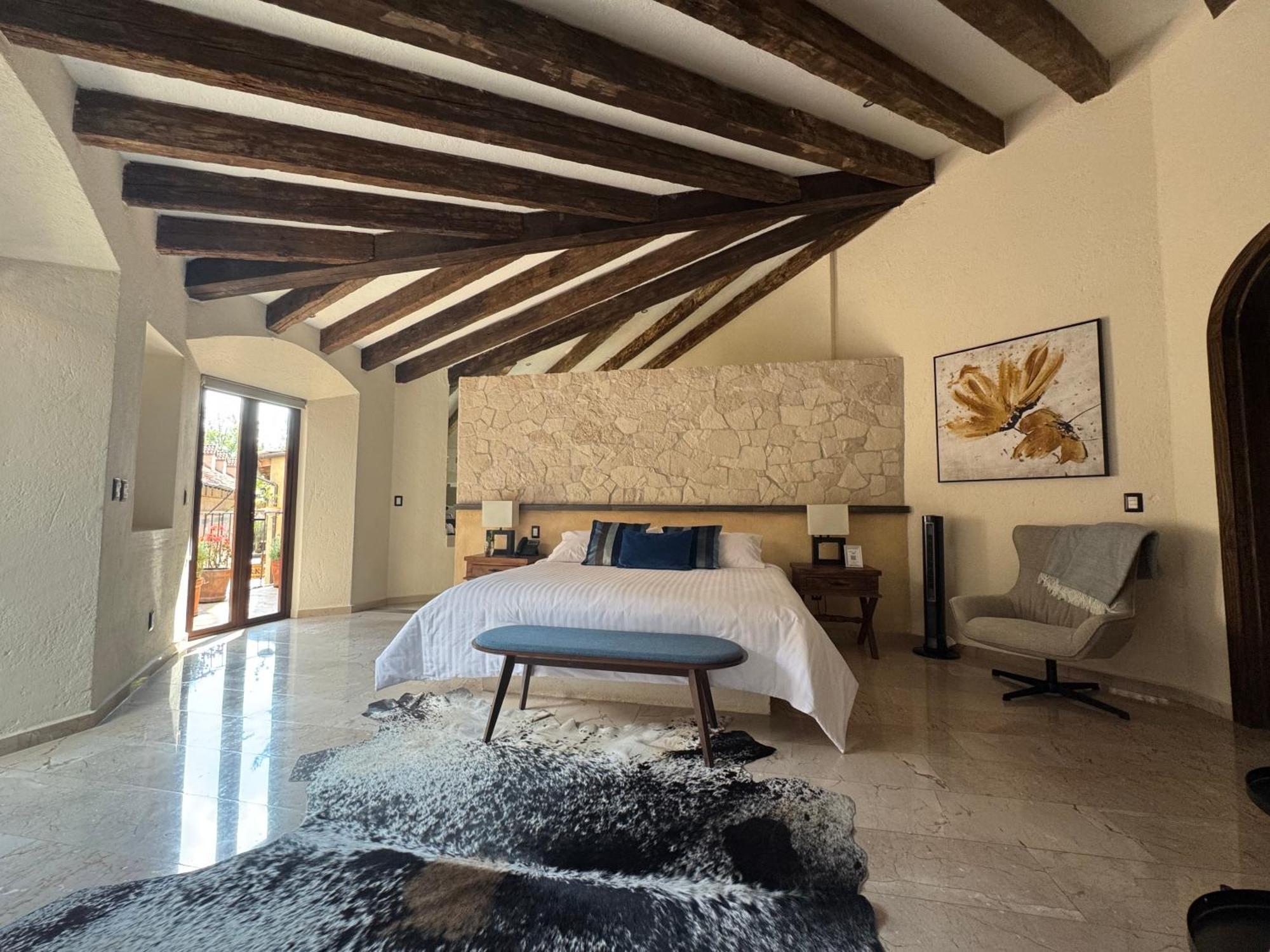 Porta Paradiso Valquirico, Albergo Boutique Santeagueda Exterior foto